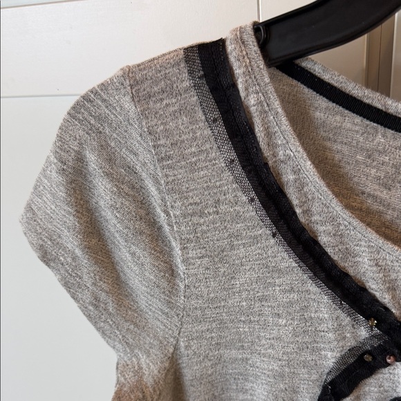 LOFT Gray Short Sleeve Tee with Black Bow and Beaded Accent - Picture 4 of 5